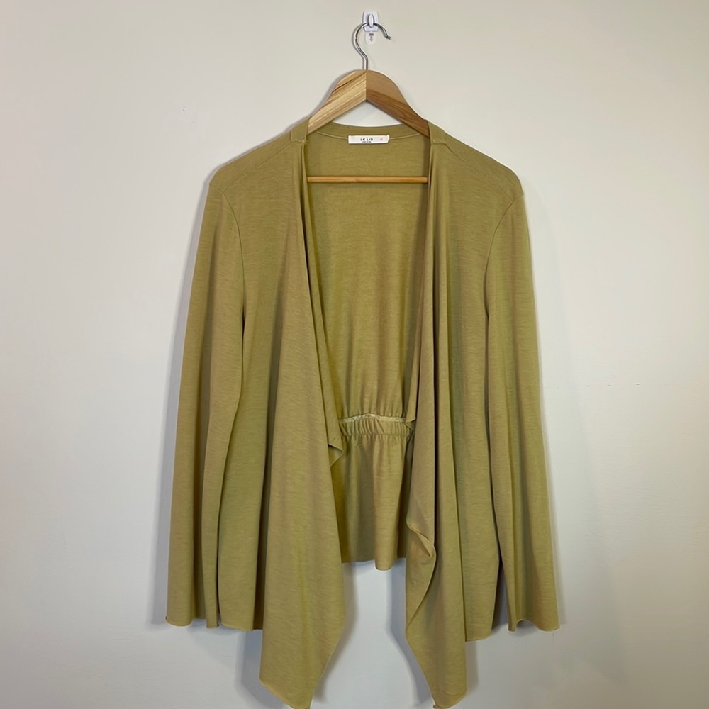 Cinched back yellow cardigan throw